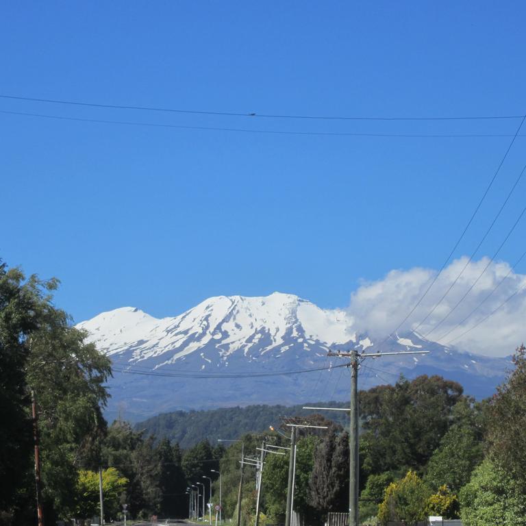 The Hobbit Motorlodge Ohakune Dış mekan fotoğraf